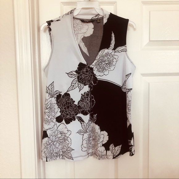 IMAN Black and White Floral Crop Pant with Tank Top Set - Picture 3 of 8